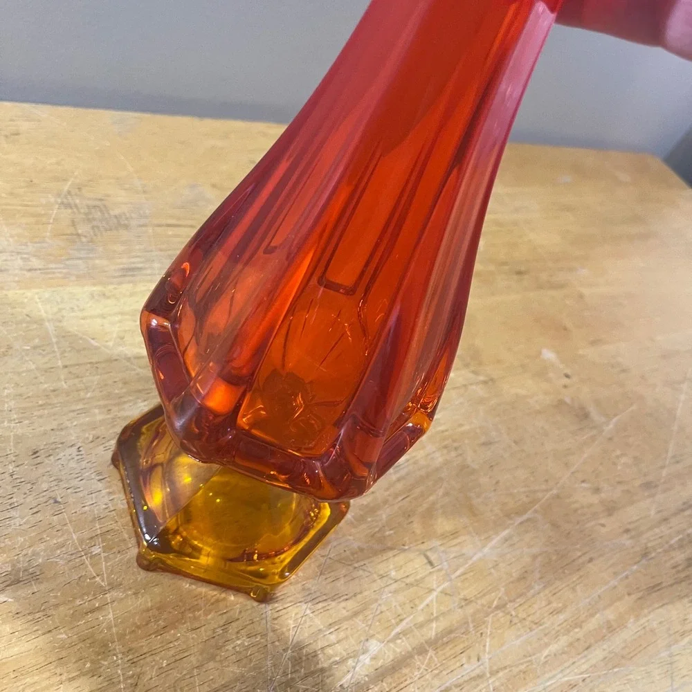Vtg Viking Epic Column Swung Vase Amberina Orange Glows‎ MCM 20.5